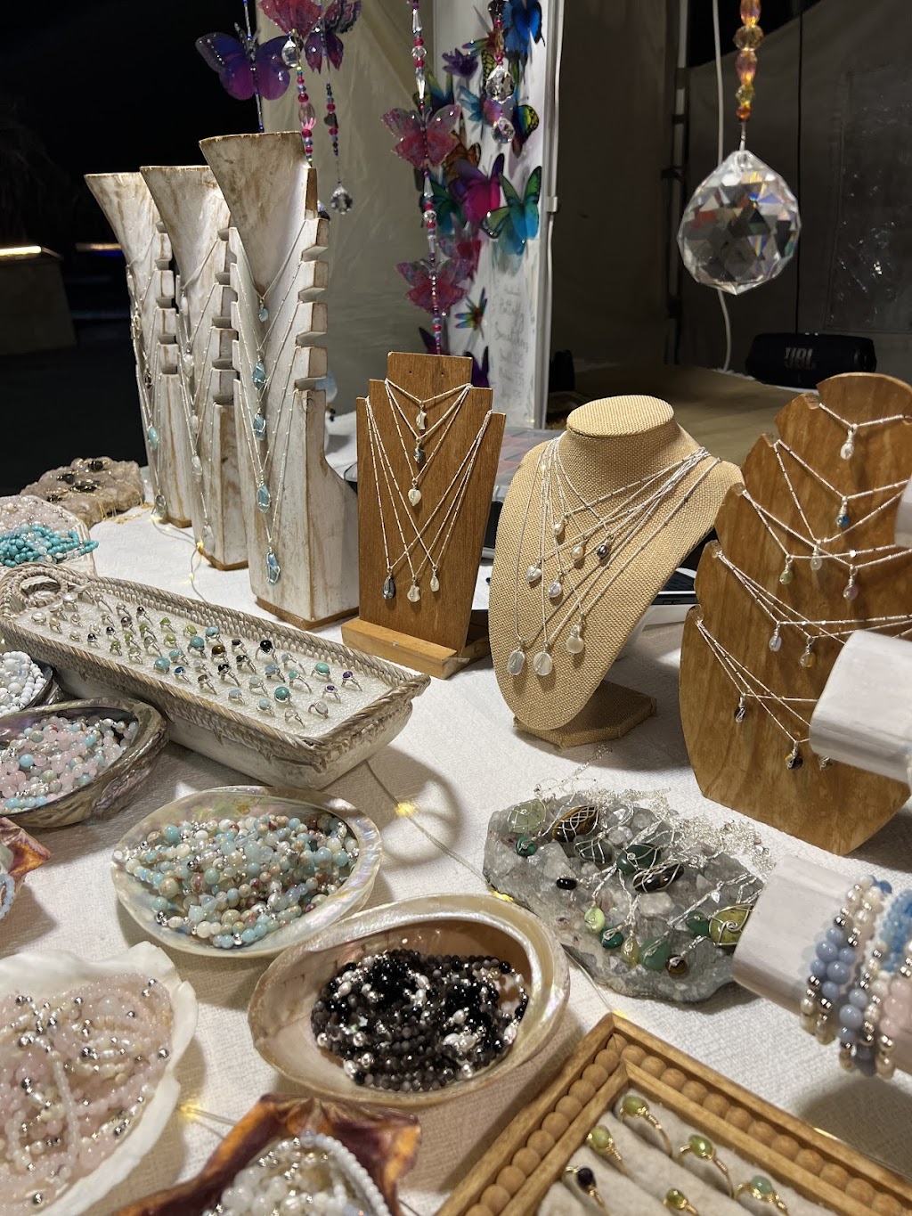 The Crystal Artisan | Surfers Paradise Blvd, Surfers Paradise QLD 4217, Australia | Phone: 0455 370 500