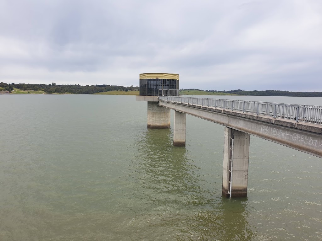 Blue Rock Lake spillway | lodging | Spillway Rd, Willow Grove VIC 3825, Australia