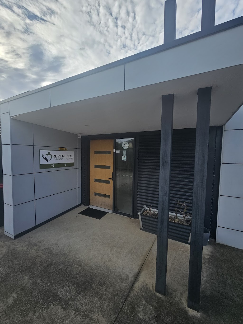 Reverence community care | 238a Main St, Bacchus Marsh VIC 3340, Australia | Phone: (03) 7037 0981