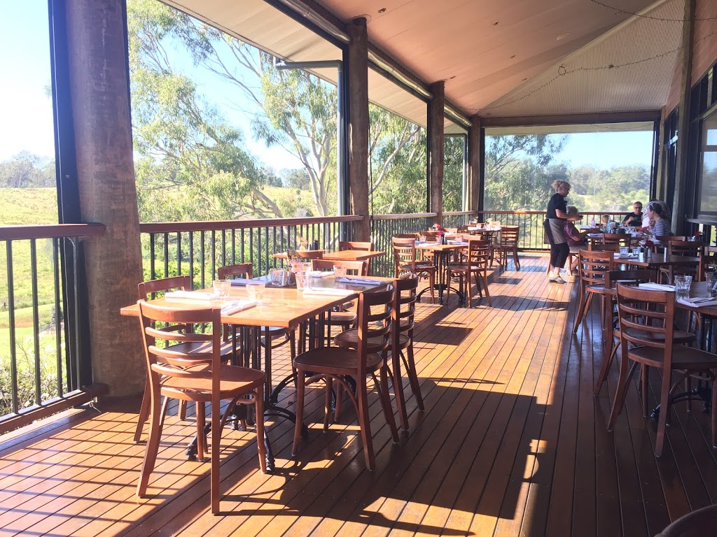 Ocean View Estates Winery & Restaurant | 2557 Mount Mee Rd, Ocean View QLD 4521, Australia | Phone: (07) 3425 3900