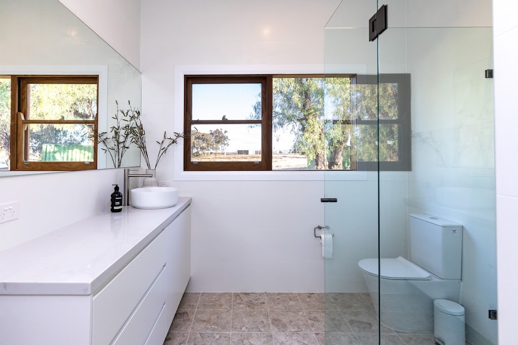 Highgrove Cottage | 379 Henry Lawson Dr, Eurunderee NSW 2850, Australia | Phone: 0417 240 294