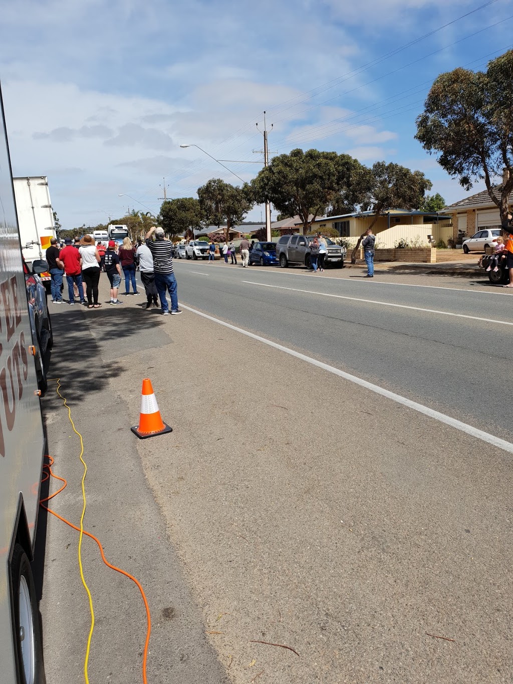 White Hill Truck Drivers Memorial | park | Adelaide Rd, Murray Bridge SA 5253, Australia