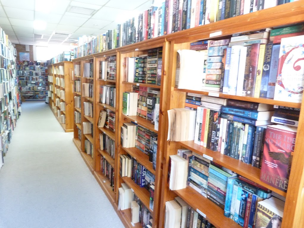 Halfback Books & Records | book store | 8/12 Pacific Parade, Dee Why NSW 2099, Australia | 0299827375 OR +61 2 9982 7375