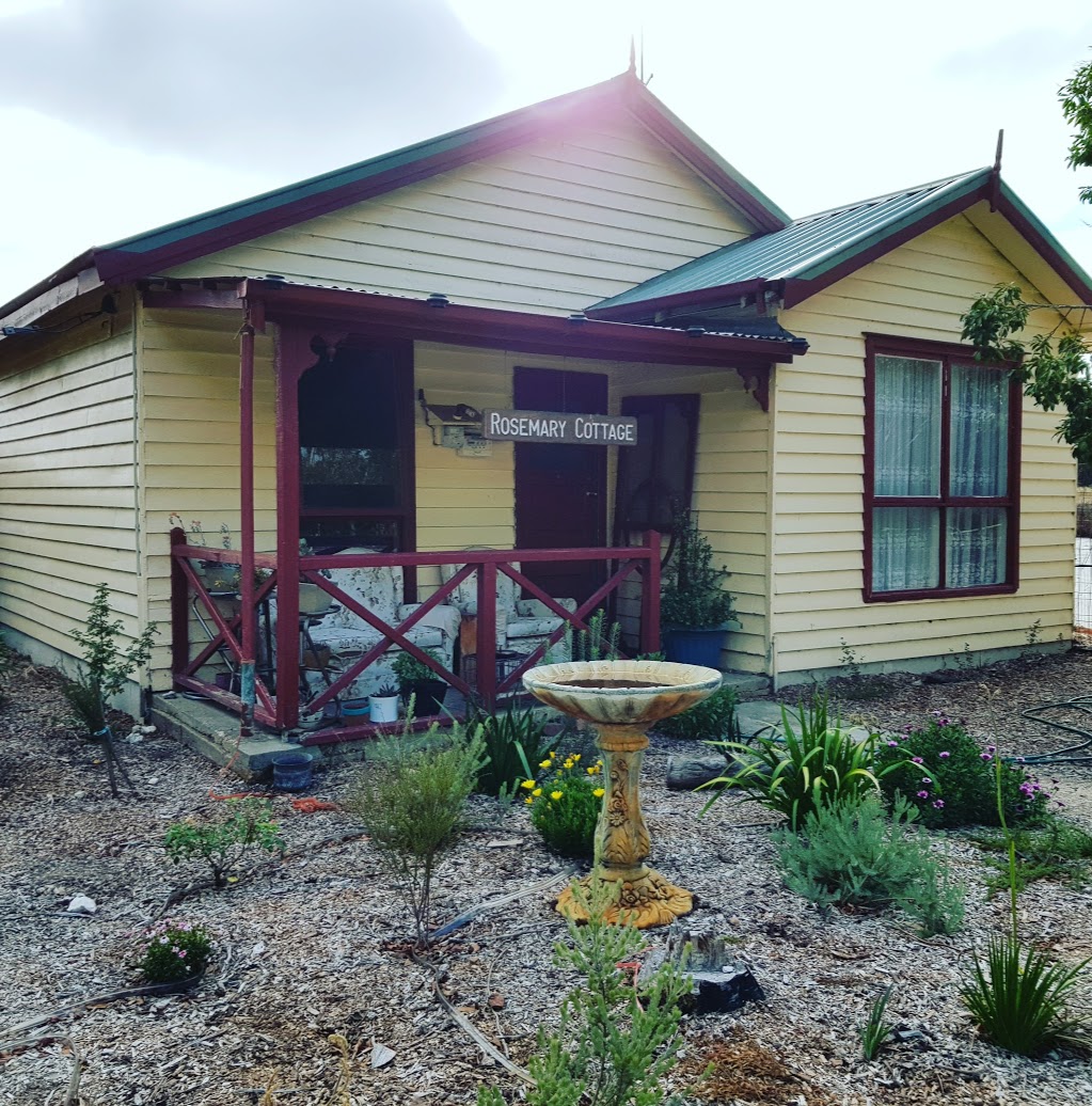 Rosemary Cottage | 396 Smythesdale-Snake Valley Rd, Hillcrest VIC 3351, Australia | Phone: 0413 304 733