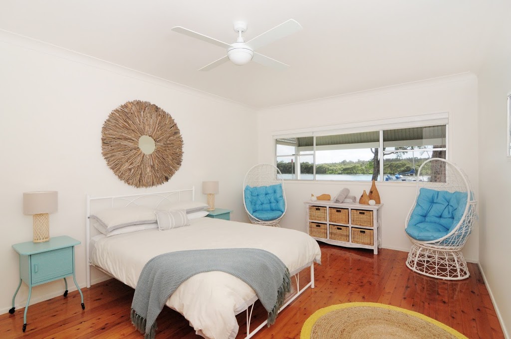 Jervis Bay Boat House | 4 Coulon St, Woollamia NSW 2540, Australia | Phone: (02) 4441 5046