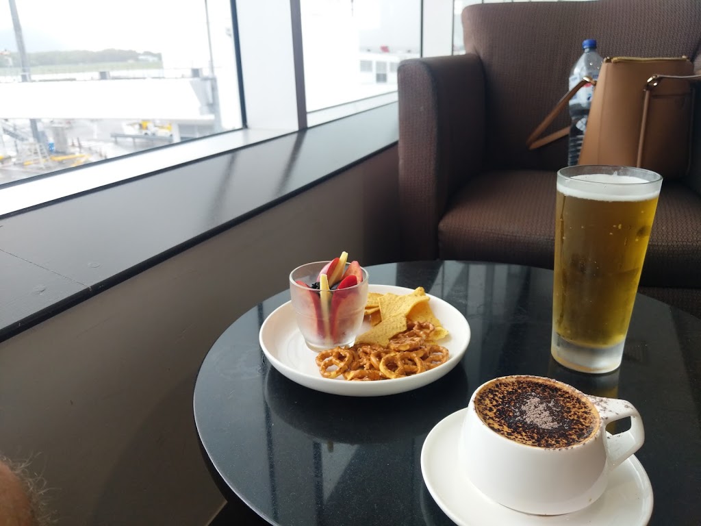 Qantas Club,Cairns | 2, Cairns Airport, Mick Borzi Drive, Aeroglen QLD 4870, Australia | Phone: (07) 4050 4270