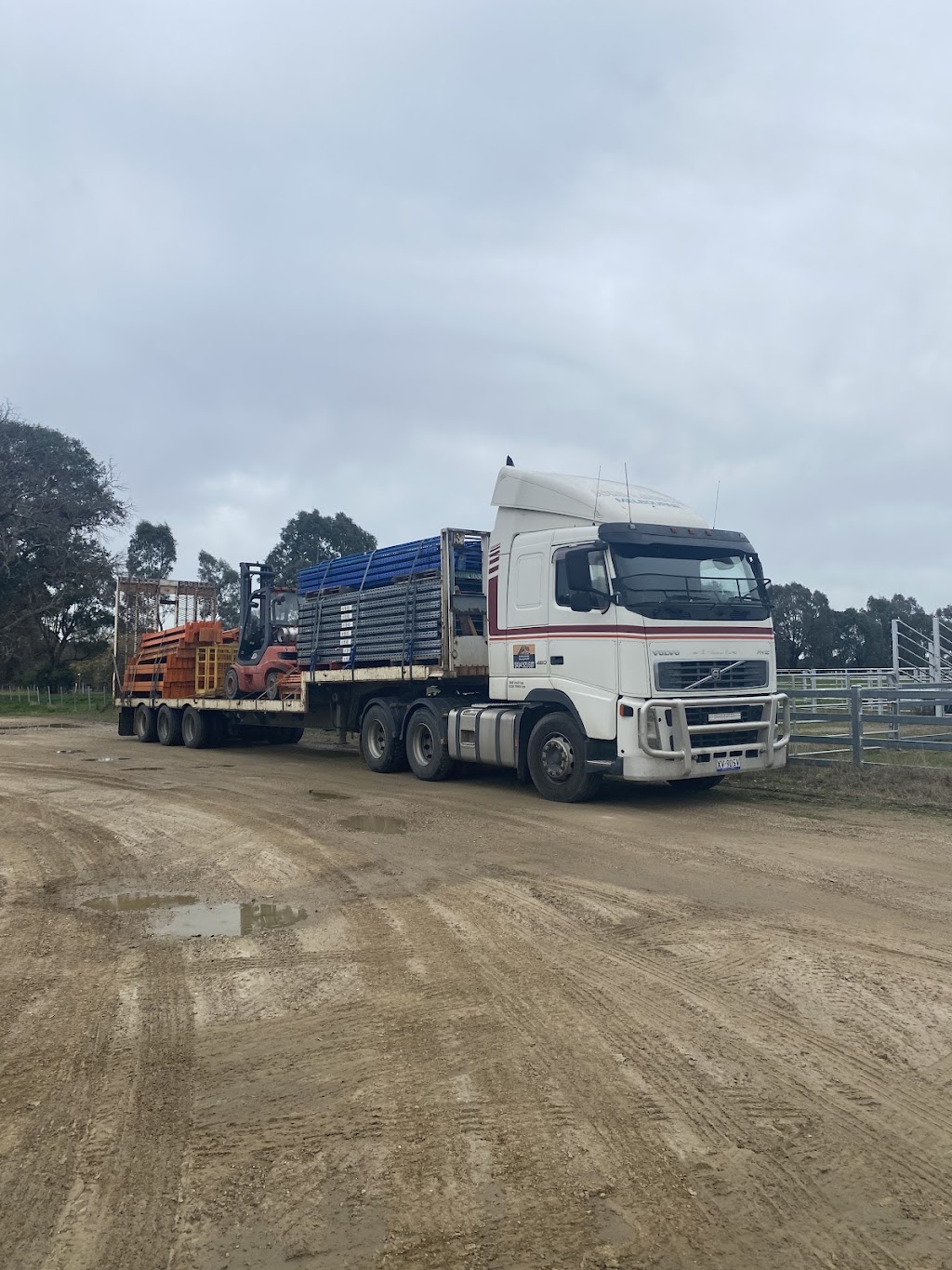 Kershaw’s Transport and Pallet Racking | 7 Howell Ln, Myrtleford VIC 3737, Australia | Phone: 0414 521 607