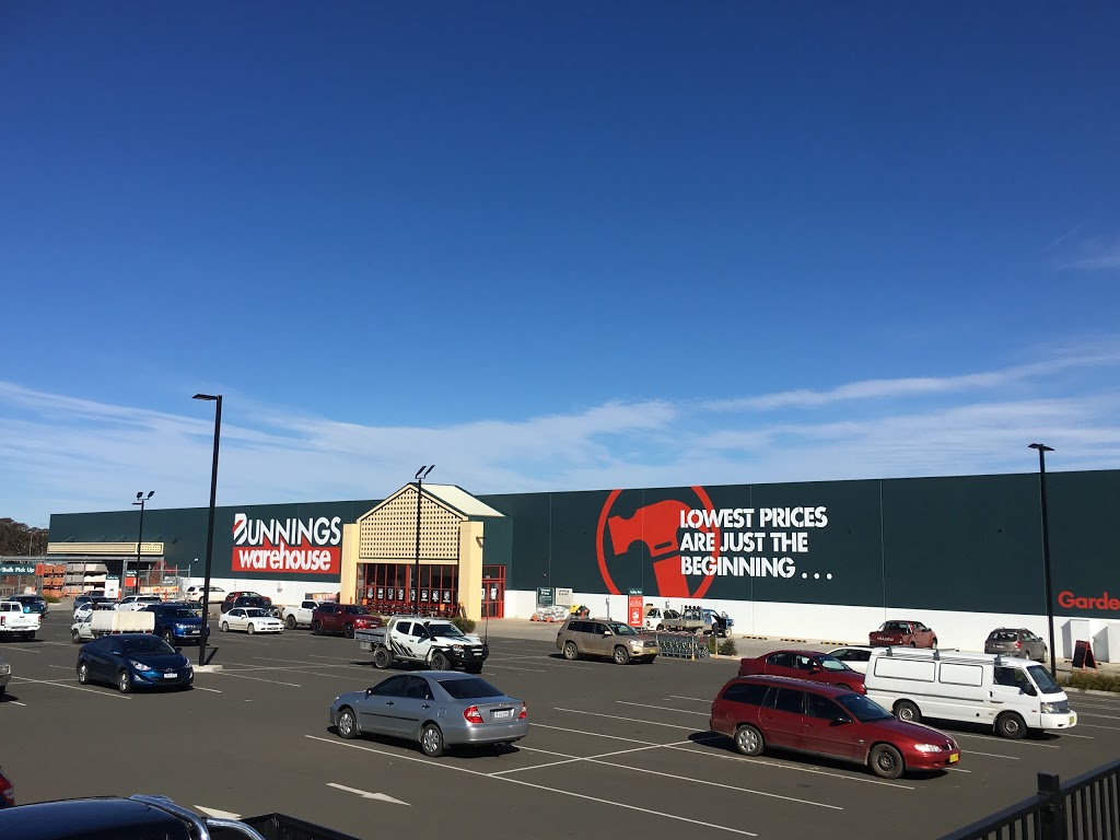 Bunnings Goulburn | hardware store | Cnr Hume St &, Ducks Ln, Goulburn NSW 2580, Australia | 0248232400 OR +61 2 4823 2400