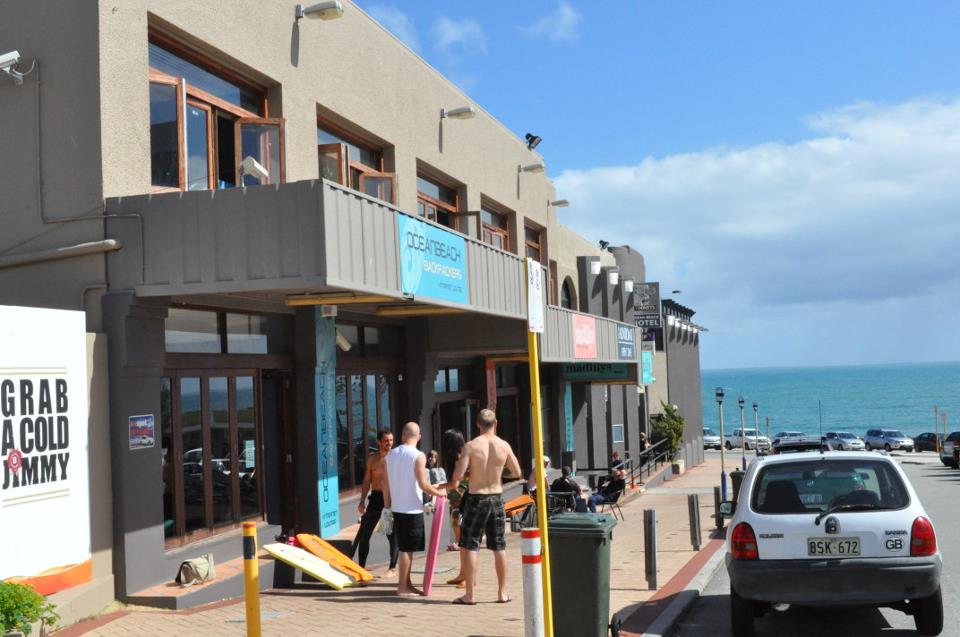 Ocean Beach Backpackers | travel agency | 1 Eric St, Cottesloe WA 6011, Australia | 0893845111 OR +61 8 9384 5111