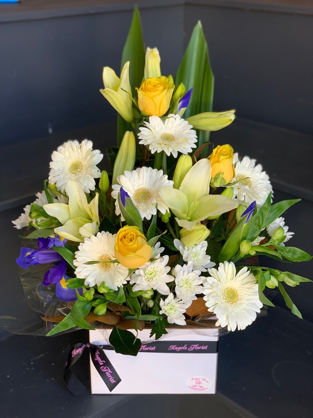 Angels Florist | florist | Unit 2/64 Drummond St, South Windsor NSW 2756, Australia | 0245877681 OR +61 2 4587 7681