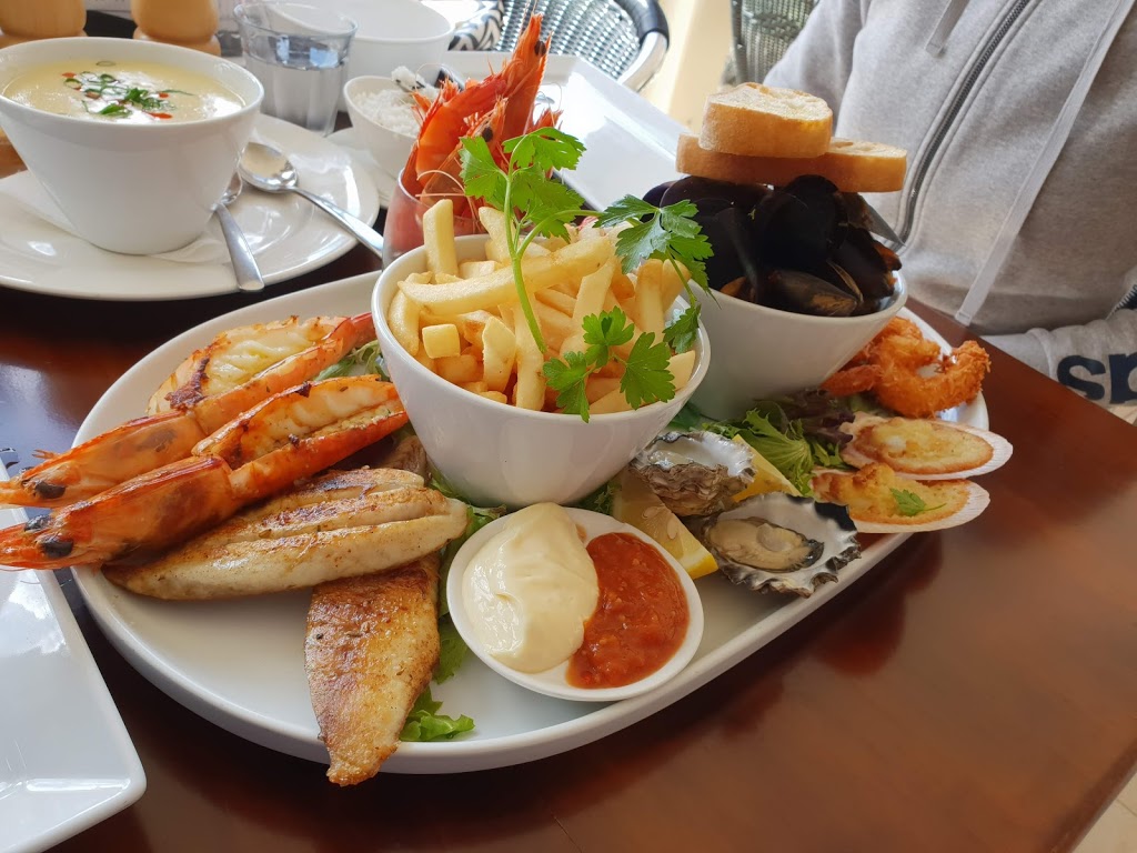 Mumms on the Myall | restaurant | 46 Marine Dr, Tea Gardens NSW 2324, Australia | 0249971162 OR +61 2 4997 1162