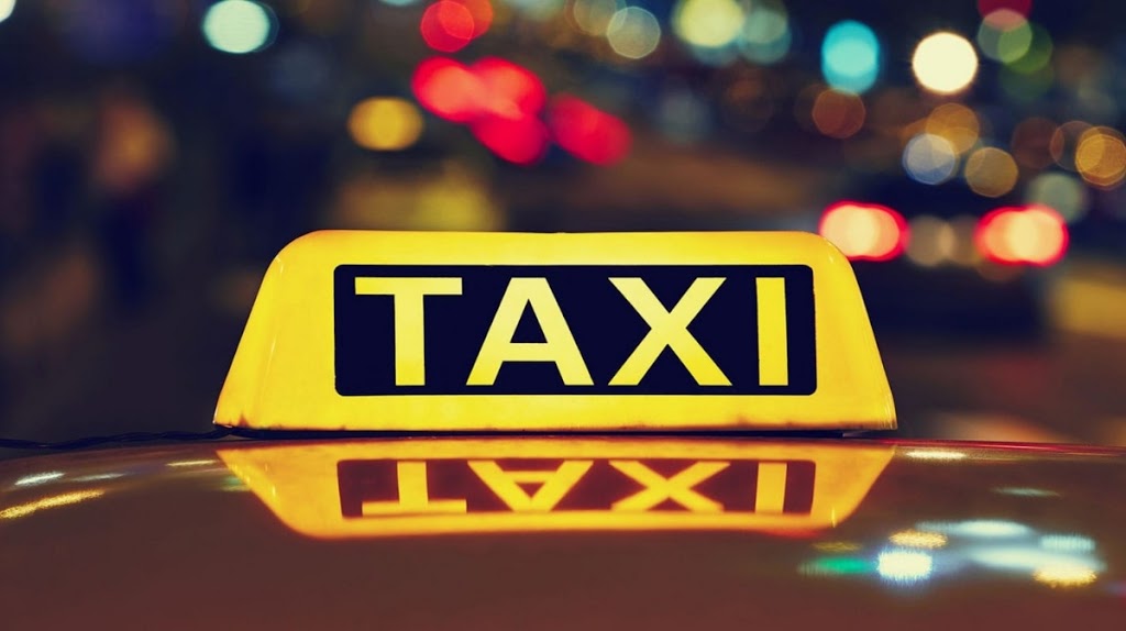 Silver taxi | 4 Cumberland Way, Endeavour Hills VIC 3802, Australia | Phone: (03) 8313 0509