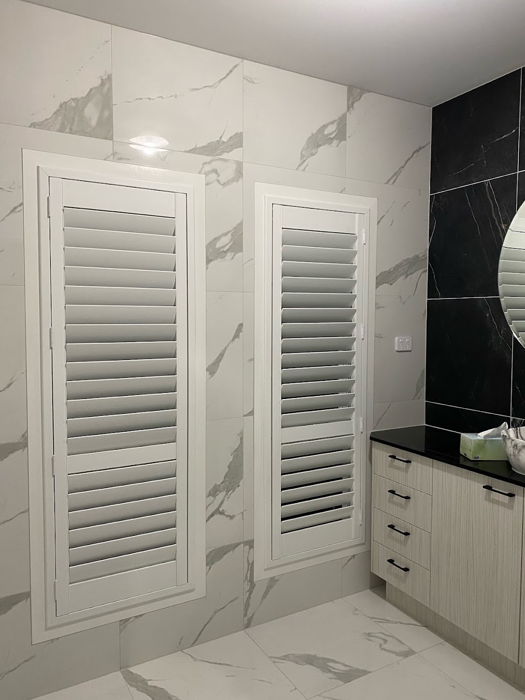 Shayona Blinds Griffith - Blinds, Curtains, and Shutters | 7 Howlong Cres, Griffith NSW 2680, Australia | Phone: 0406 205 559