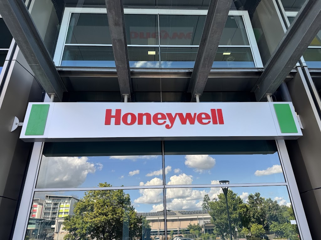 Brisprint Pty Ltd | 1/76 Andrew St, Wynnum QLD 4178, Australia | Phone: (07) 3348 6489