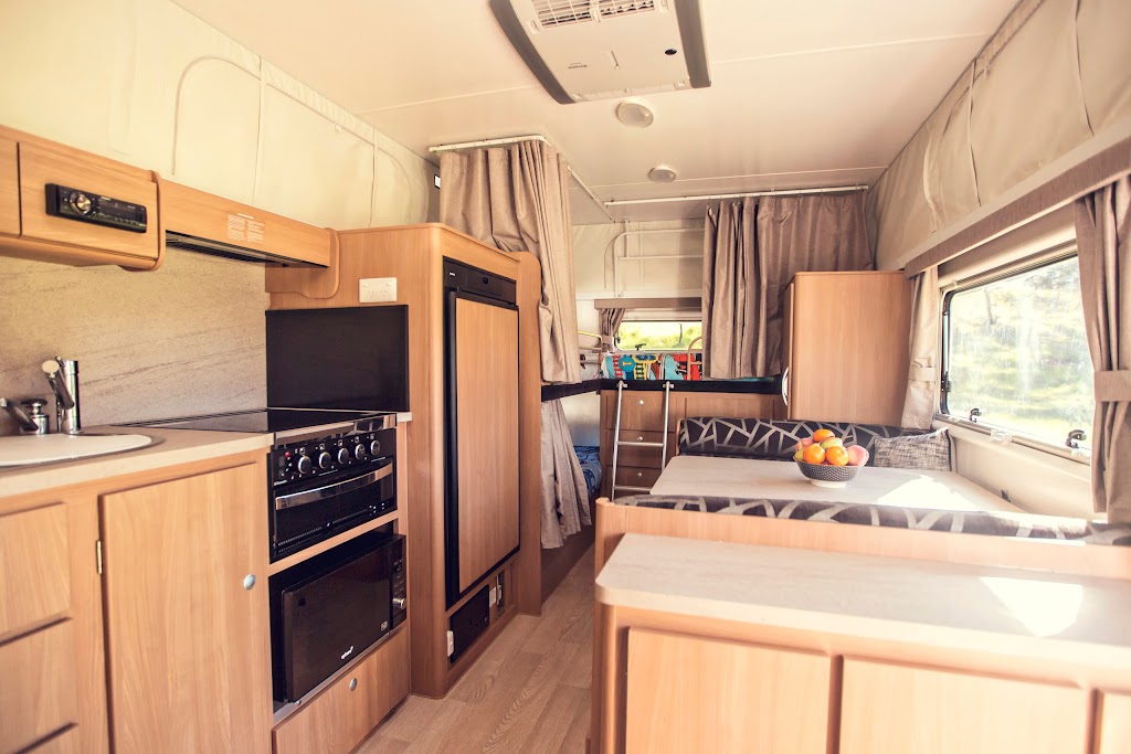 Sundowner Caravan Hire | 217 De Haer Rd, Wandi WA 6167, Australia | Phone: 0488 914 525