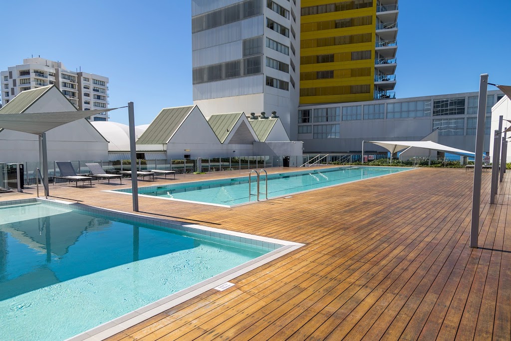 ULTIQA Air On Broadbeach | lodging | 159 Old Burleigh Rd, Broadbeach QLD 4218, Australia | 0755553000 OR +61 7 5555 3000