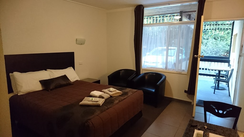 The Esplanade Motel | 251 Esplanade, Lakes Entrance VIC 3909, Australia | Phone: (03) 5155 1933