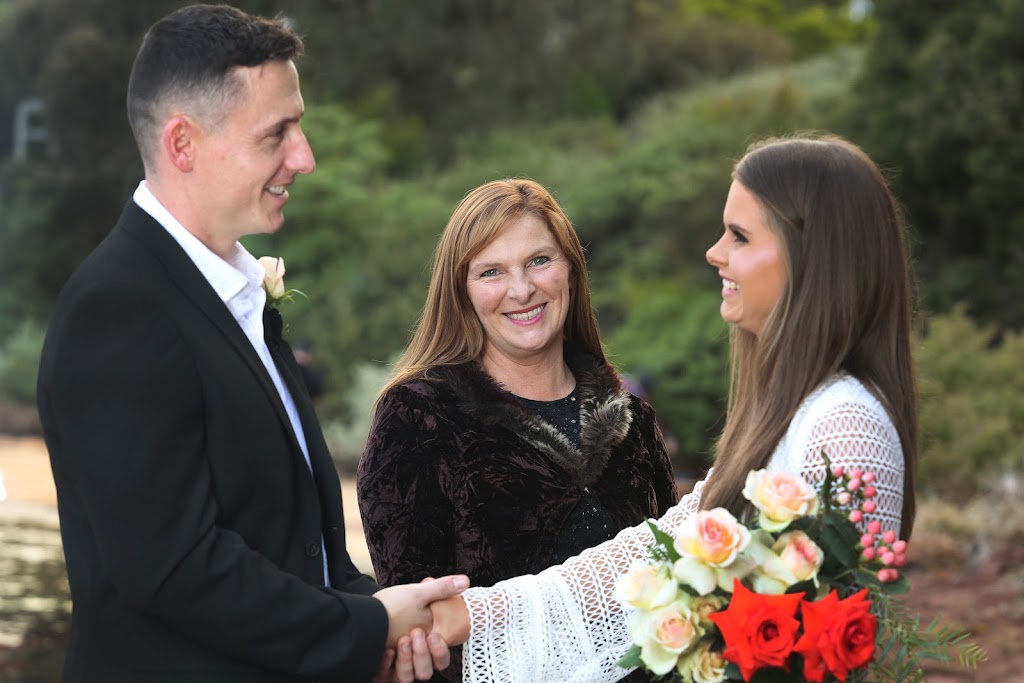 Elope to Phillip Island | 42 Boys Home Rd, Newhaven VIC 3925, Australia | Phone: 0412 339 795