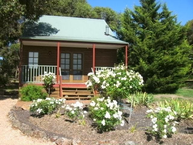 Clunes Cottages | lodging | 10 Nicholson St, Clunes VIC 3370, Australia | 0466413998 OR +61 466 413 998