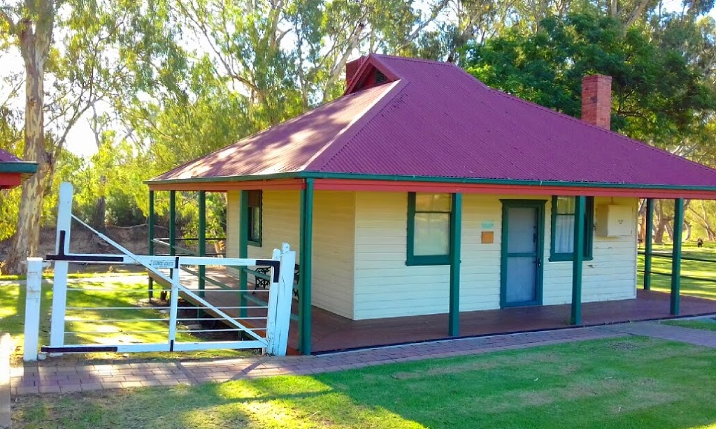 Tooleybuc Pet Friendly Caravan Park | 63 Murray St, Tooleybuc NSW 2736, Australia | Phone: (03) 5030 5025