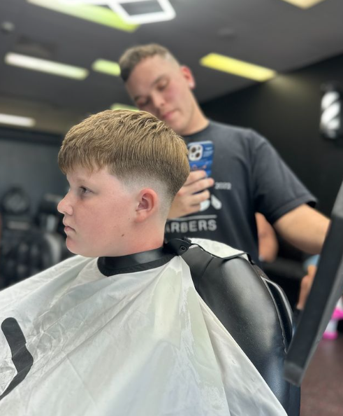 C & J Barbers Bellmere | 96/110 Bellmere Rd, Bellmere QLD 4510, Australia | Phone: (07) 5433 0951