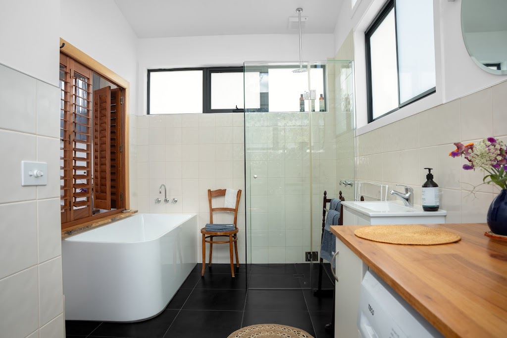 Tinderbox Peninsula Chalets | 461 Tinderbox Rd, Tinderbox TAS 7054, Australia | Phone: 0466 016 299
