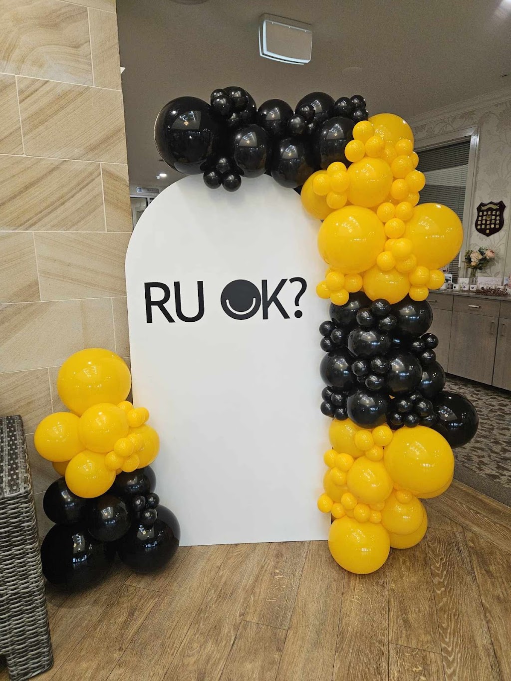 Bursting Balloons | 38 Statesman Dr, Kurunjang VIC 3337, Australia | Phone: 0411 832 772