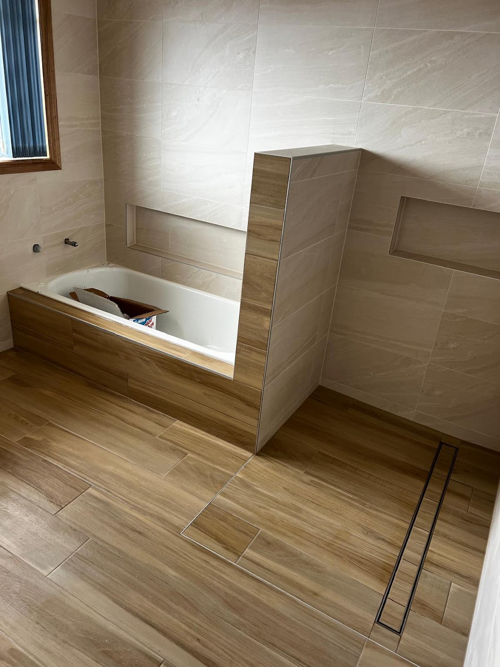 Local Tiler Hobart | 40 Obrien, Glenorchy TAS 7010, Australia | Phone: 0447 108 215