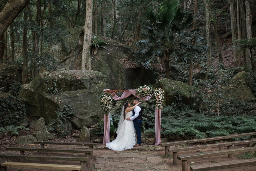 Nikki Harris Photography |  | 115 Oyster Bay Rd, Oyster Bay NSW 2225, Australia | 0481211661 OR +61 481 211 661