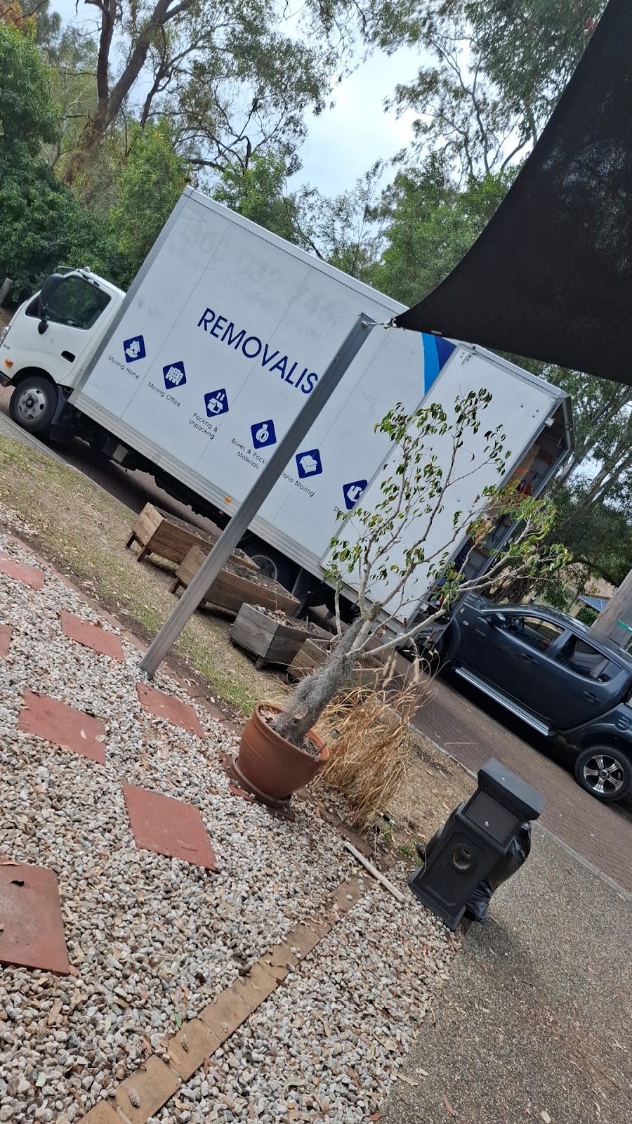 Effortless Moves | 62 Victor St, Runcorn QLD 4113, Australia | Phone: 0413 868 035