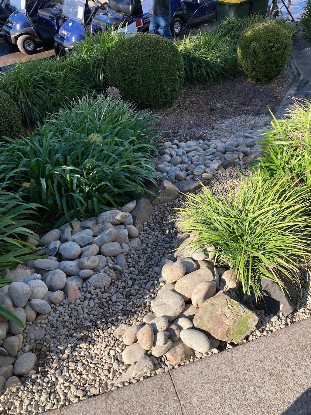 Curt’s Landscaping and Maintenance | Kruger Ave, Windang NSW 2528, Australia | Phone: 0423 350 164