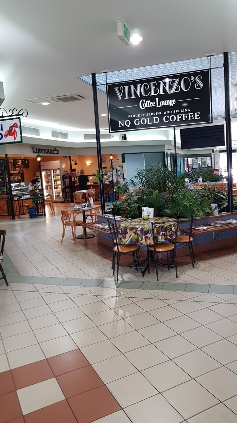 Vincenzos Coffee Lounge | cafe | 94 Byrnes St, Mareeba QLD 4880, Australia | 0740927013 OR +61 7 4092 7013