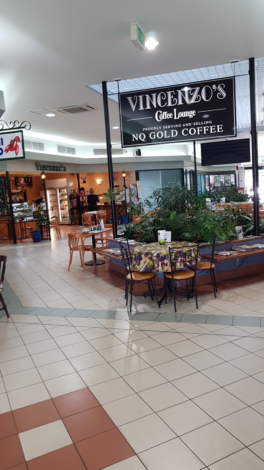 Vincenzos Coffee Lounge | 94 Byrnes St, Mareeba QLD 4880, Australia | Phone: (07) 4092 7013