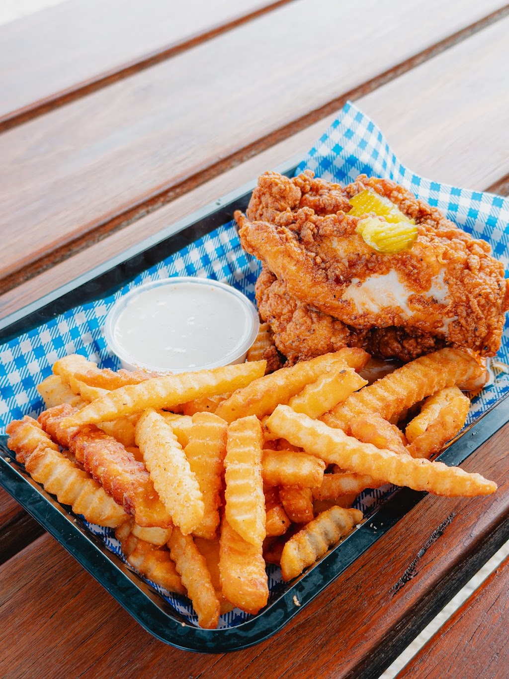 Larrikins Lounge | 36 Bullara St, Pambula NSW 2549, Australia | Phone: 0494 087 951