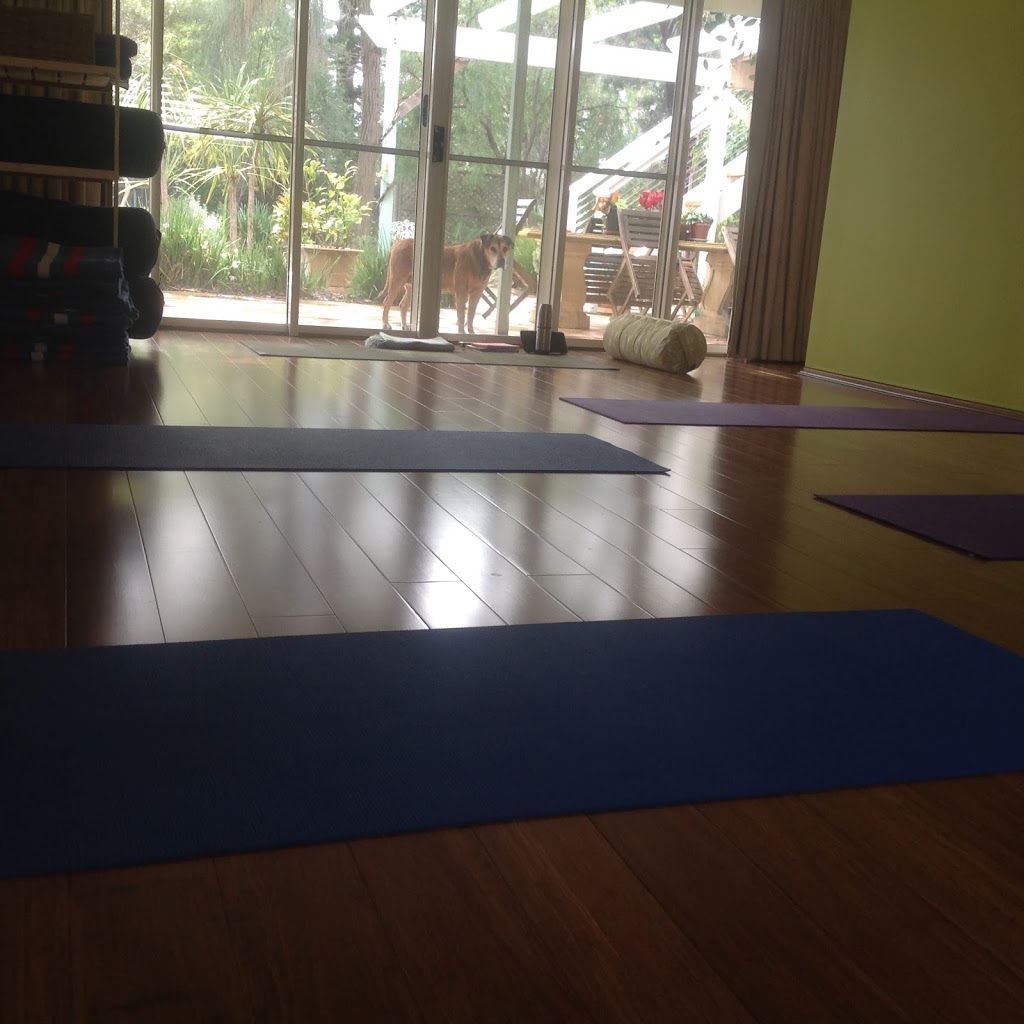Encounter Yoga | gym | 38 Harbour View Terrace, Victor Harbor SA 5211, Australia | 0422435830 OR +61 422 435 830