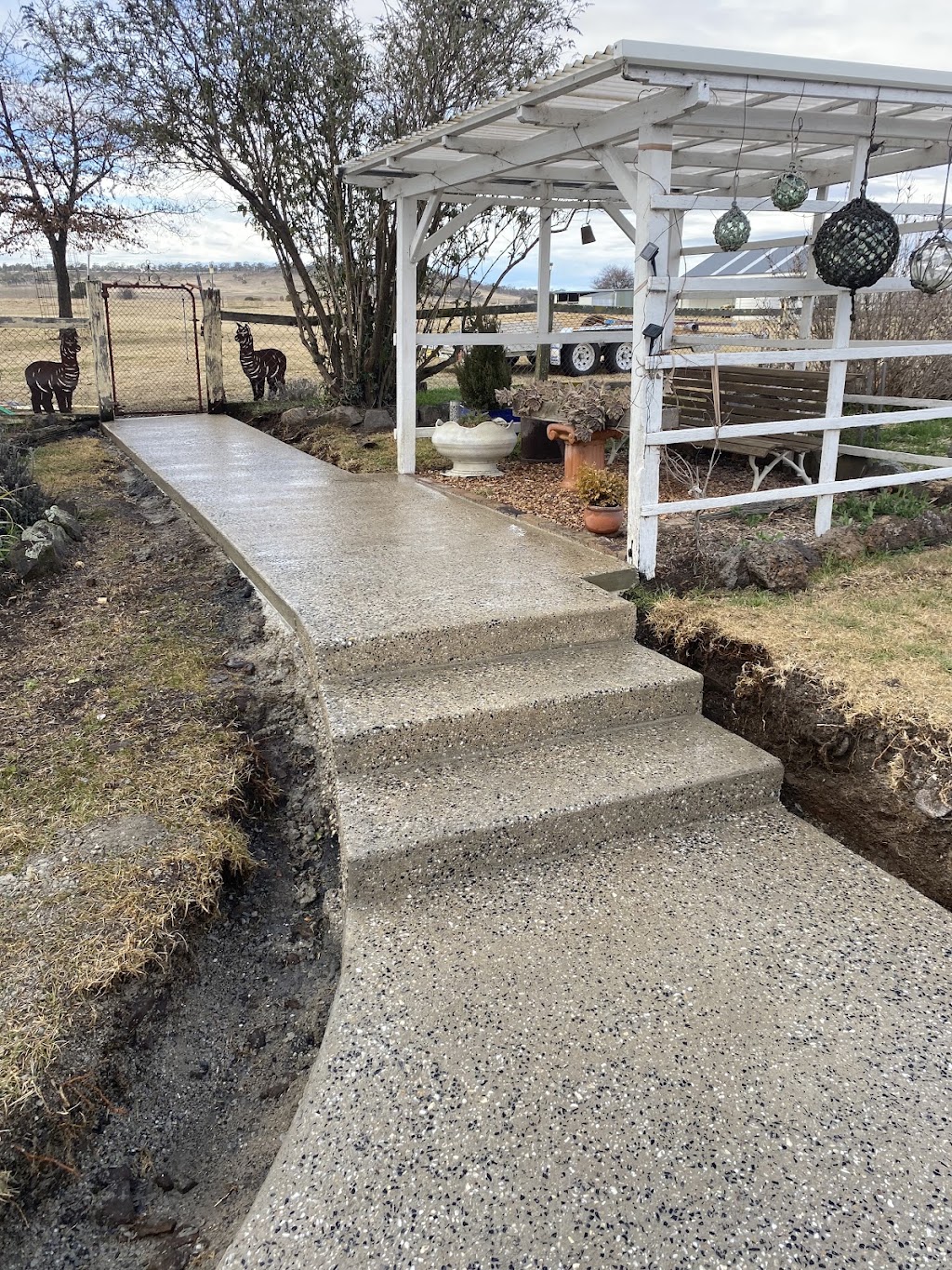 Cookies Concreting Pty Ltd | 26 Robinson Ave, Glen Innes NSW 2370, Australia | Phone: 0488 944 633