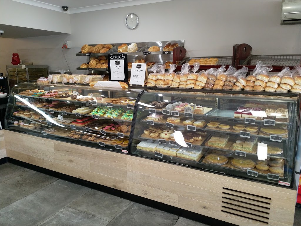 Lake Mulwala Bakery | cafe | 107 Melbourne St, Mulwala NSW 2647, Australia | 0357443459 OR +61 3 5744 3459