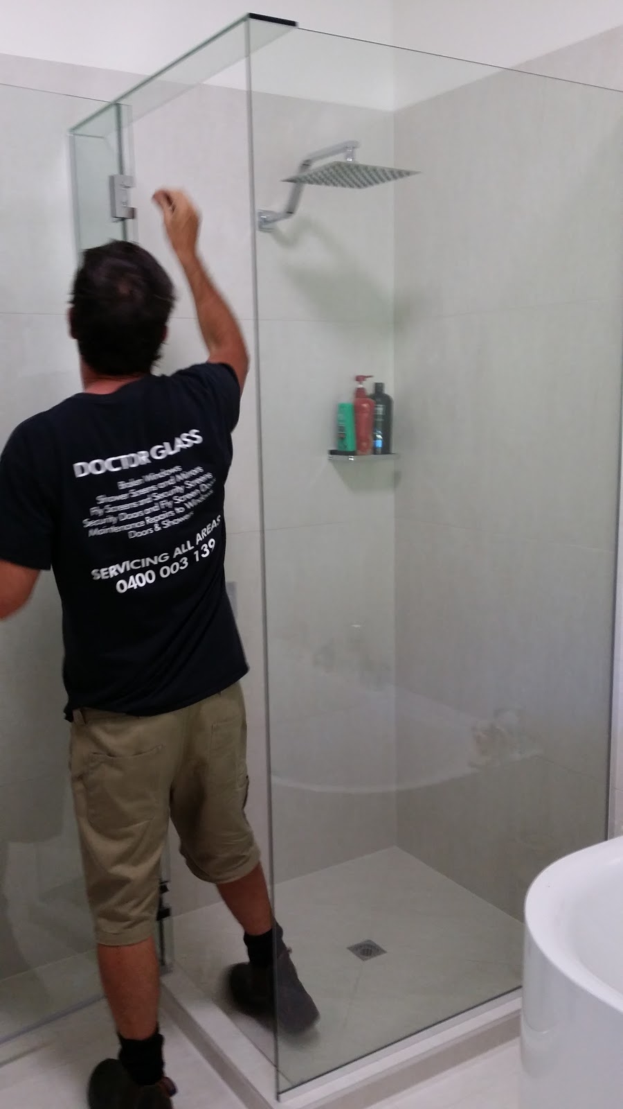 Doctor Glass Repairs Pty Ltd | 8 Warattah Ct, Wurtulla QLD 4575, Australia | Phone: 0400 003 139