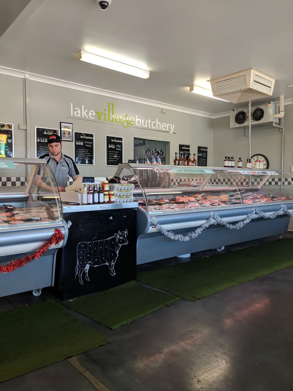 Lake Village Butchery | 4/39 Gregory Cres, Lake Albert NSW 2650, Australia | Phone: (02) 6926 1512