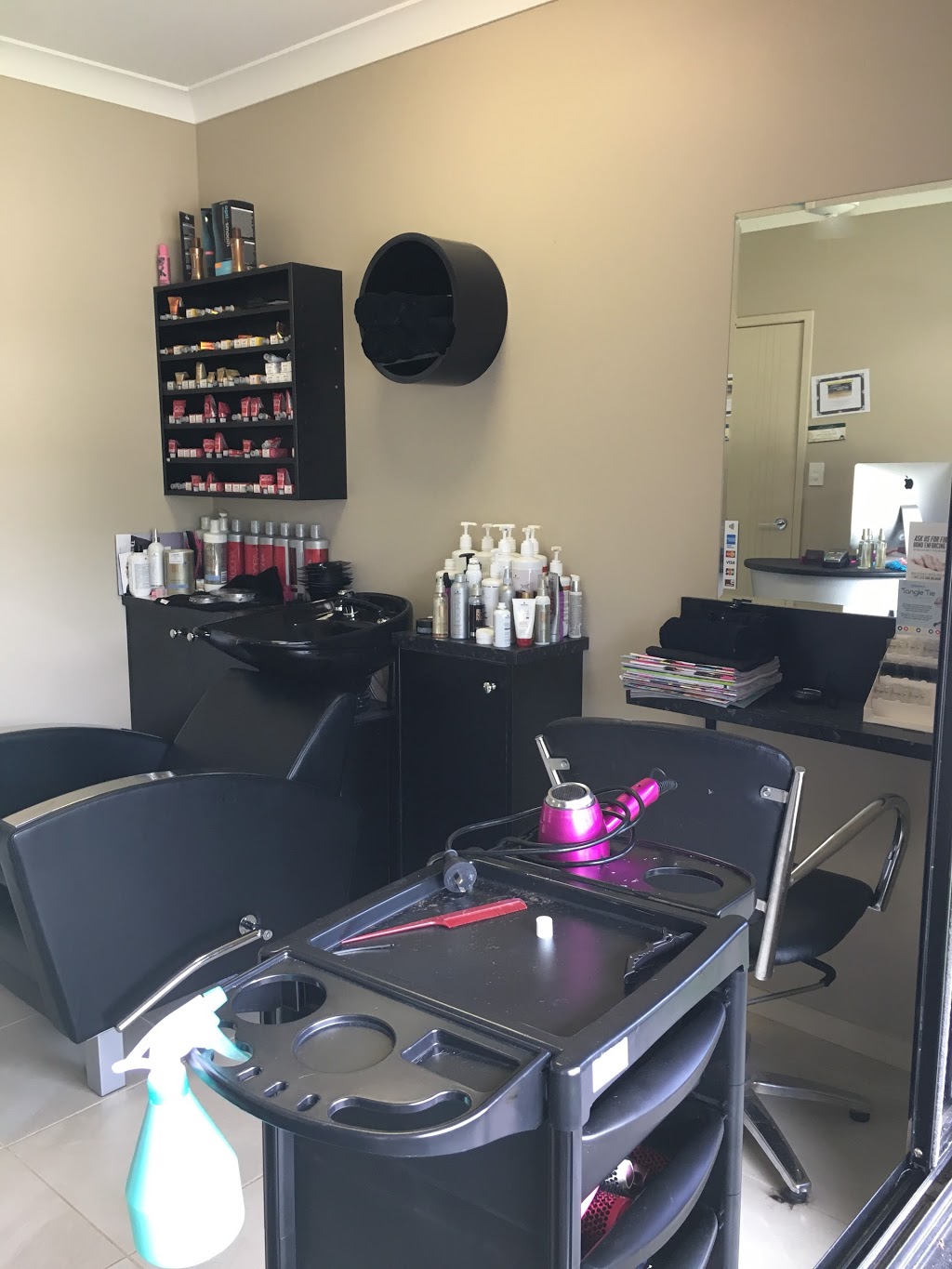 Jazz Up Ur Hair | 4 Windsor St, Gordonvale QLD 4865, Australia | Phone: 0448 016 295