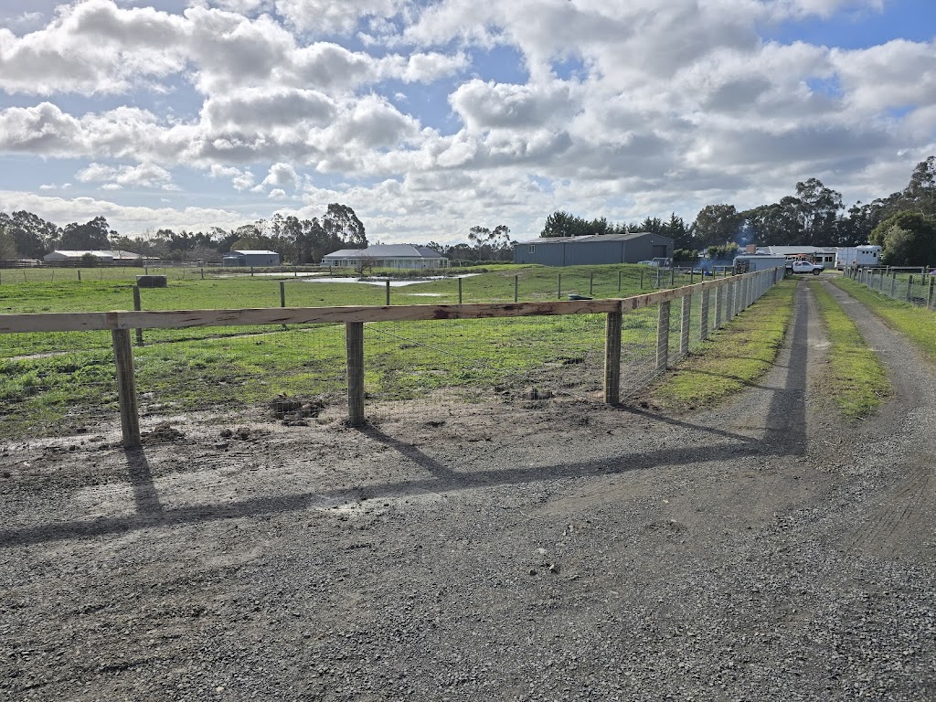 Weggs rural fencing | 925 Brown Coalmine Rd, Tyers VIC 3844, Australia | Phone: 0428 800 510