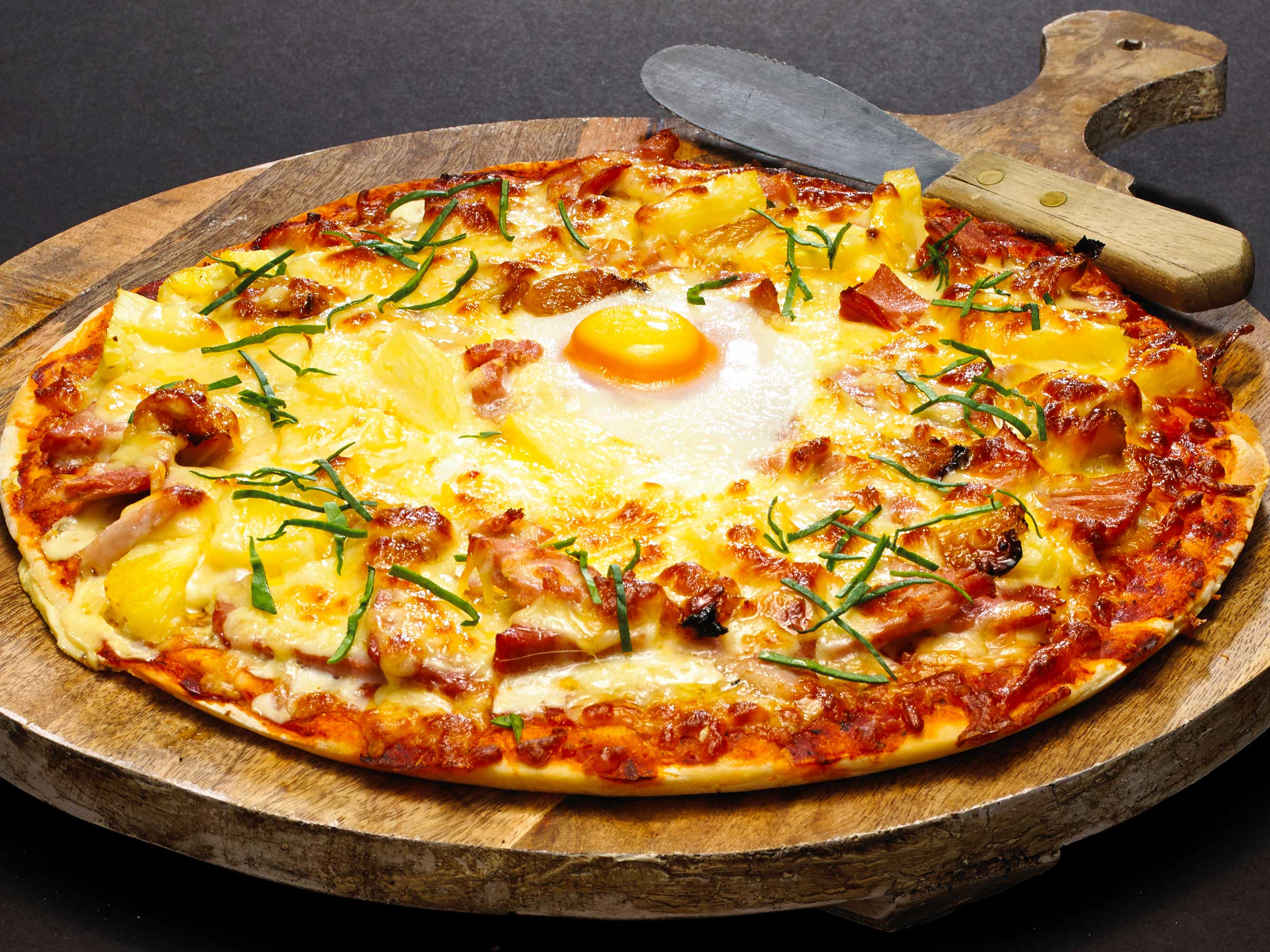 Pizza On Bell | restaurant | 242 Bell St, Coburg VIC 3058, Australia | 0393548400 OR +61 3 9354 8400