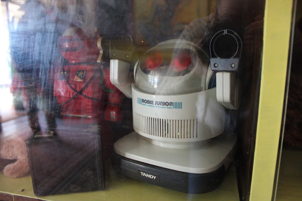 Qreiositi Vintage (Art, Retro and Collectibles) | 44 Cromie St, Rupanyup VIC 3388, Australia | Phone: 0488 660 386