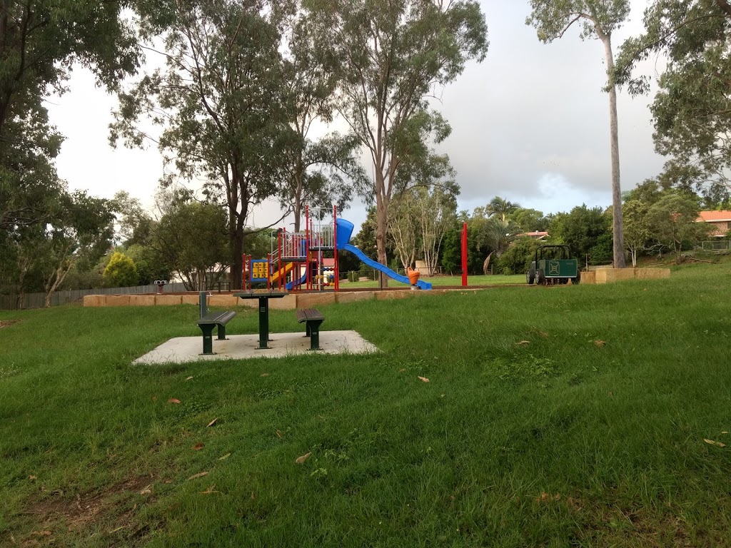 Fiddlewood Crescent Park | park | 65 Fiddlewood Cres, Bellbowrie QLD 4070, Australia | 0734038888 OR +61 7 3403 8888