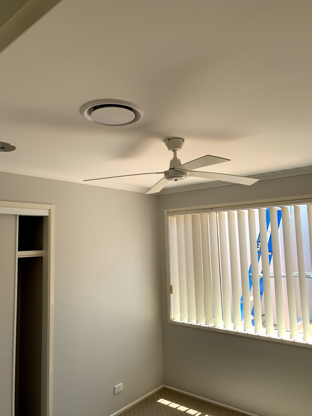JSE Electrical & Air Conditioning Installation Gold Coast | electrician | 1/182 Hedges Ave, Mermaid Beach QLD 4218, Australia | 0411745192 OR +61 411 745 192