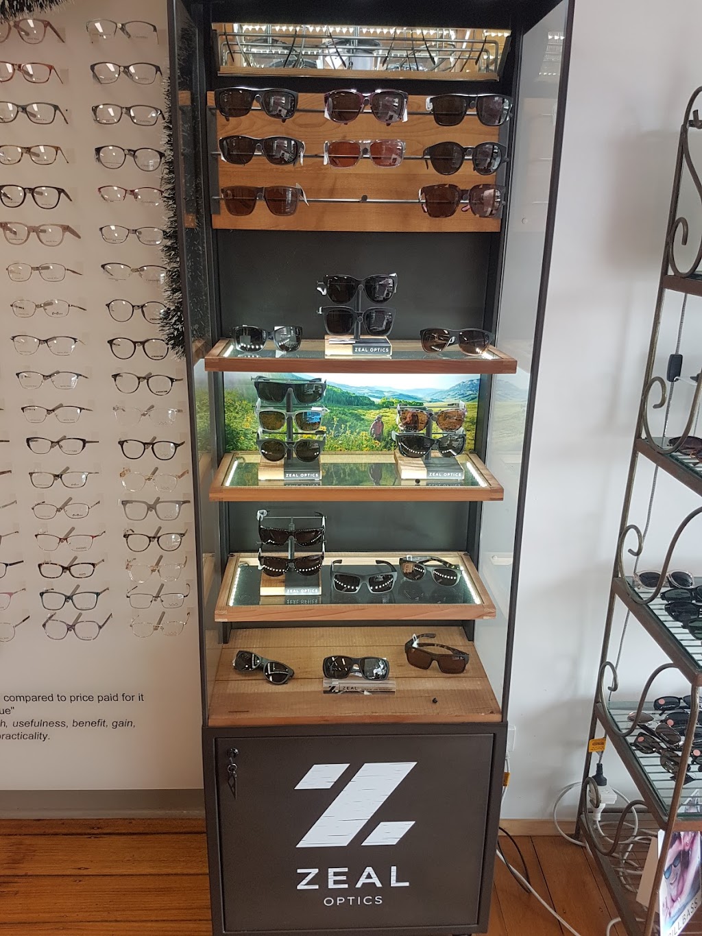 Kosmac & Clemens Optometrists | 99 Mollison St, Kyneton VIC 3444, Australia | Phone: (03) 5422 3822