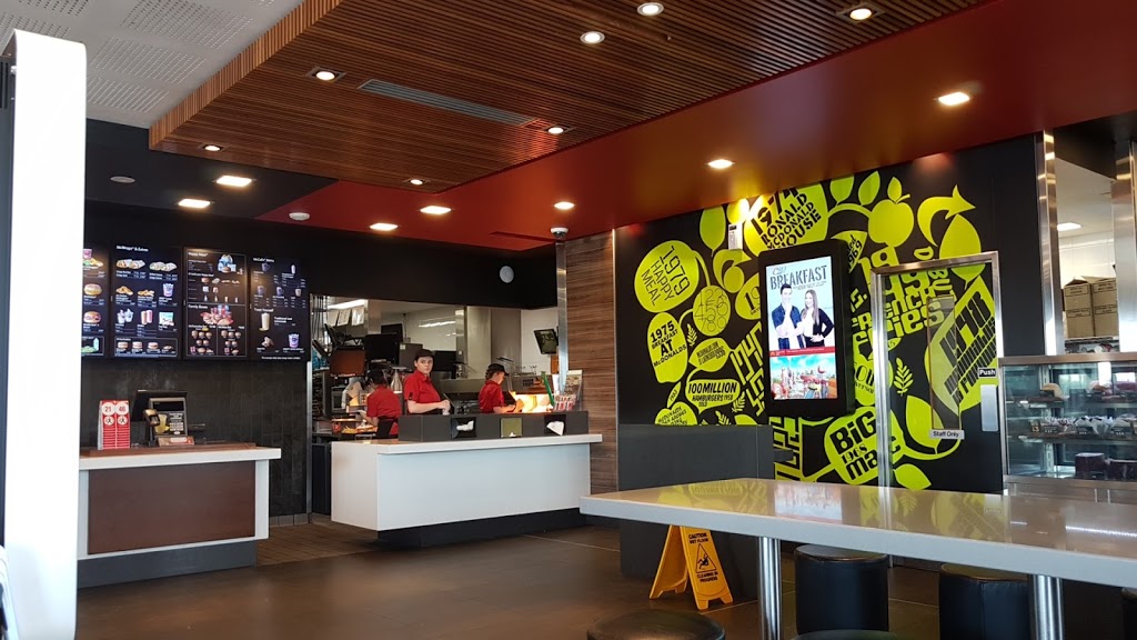 McDonalds Gregory Hills | cafe | 1 Lasso Rd, Gregory Hills NSW 2557, Australia | 0246238936 OR +61 2 4623 8936