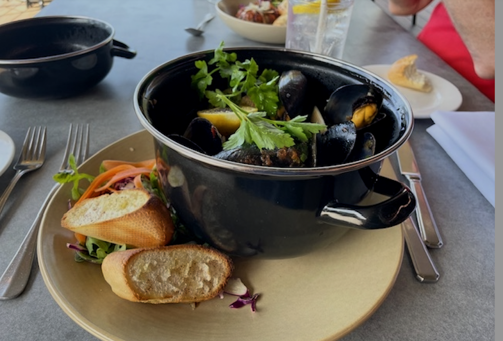 Osteria La Vallata | 391 Mount Scanzi Rd, Kangaroo Valley NSW 2577, Australia | Phone: (02) 4465 0200