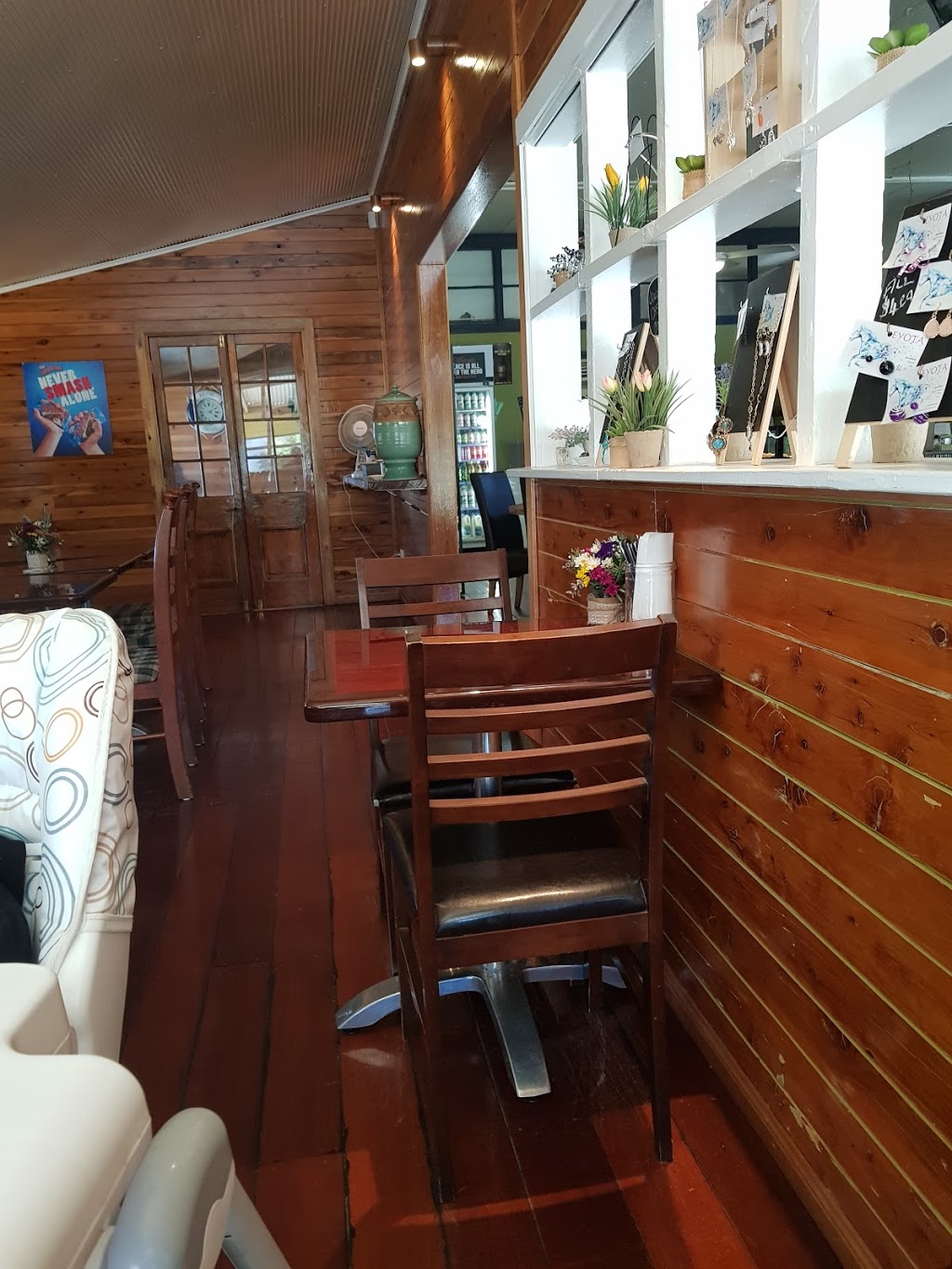 Floating Café | cafe | 2 Harris St, Grantham QLD 4347, Australia | 0754661234 OR +61 7 5466 1234