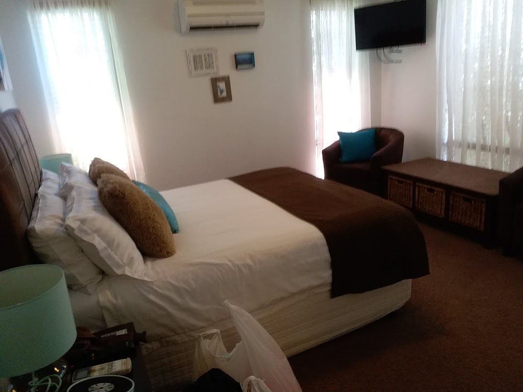 Baudins | lodging | 87 Bussell Hwy, Busselton WA 6280, Australia | 0897515576 OR +61 8 9751 5576